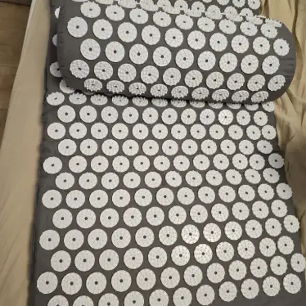 SpikeRest acupressure mat in Gray, photographed by a verified buyer in Latvia